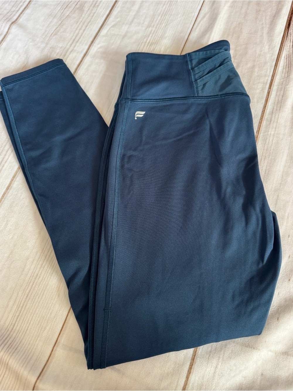 3 Fabletics Leggings Bundle - Picture 5 of 5
